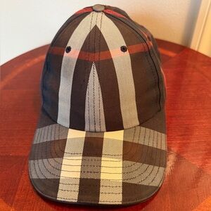 Burberry navy blue large nova check baseball cap.